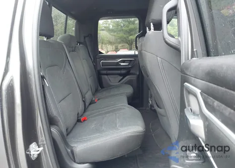 2020 Ram 1500 Big Horn 4X4 6'4 Box из США, поврежденный, VIN 1C6SRFBT9LN292321